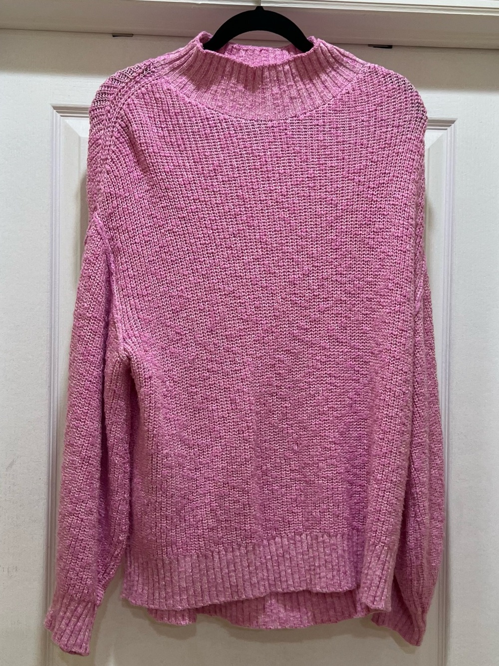 Aerie hits the spot mockneck - raspberry peak - size large